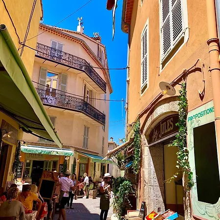 Appartement Au Cœur Du Vieil Antibes