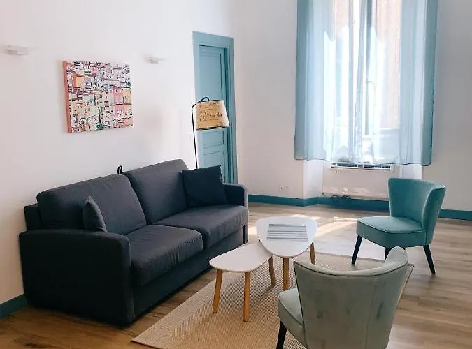 Au Coeur Du Vieil Apartment Antibes